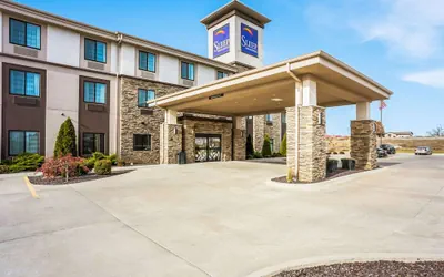 Photo 2 - Sleep Inn & Suites Hannibal West