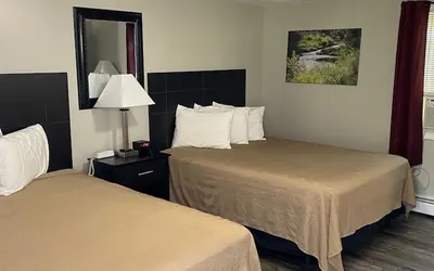 Photo 4 - The New Lantern Motel