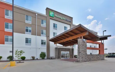 Photo 2 - Holiday Inn Express & Suites Effingham by IHG