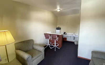 Photo 4 - Campus Inn Motel