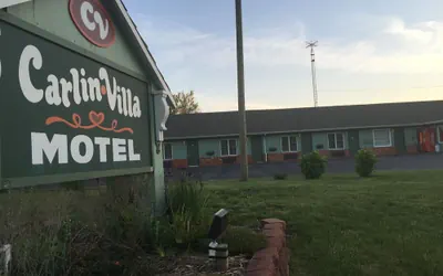 Photo 2 - Carlin Villa Motel