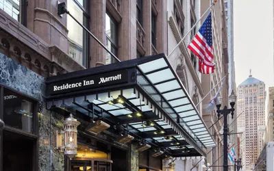 Photo 2 - Residence Inn Chicago Downtown/Loop