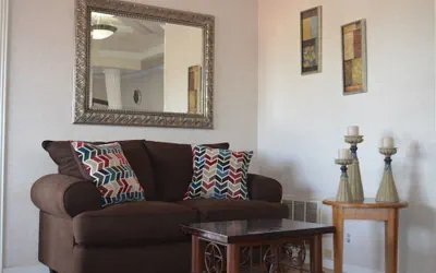 Photo 4 - Hill Country Inn Marble Falls