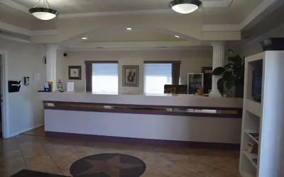 Photo 3 - Hill Country Inn Marble Falls