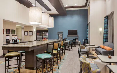 Photo 3 - Hampton Inn & Suites West Des Moines/SW Mall Area