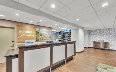 Photo 5 - Hampton Inn & Suites Kenosha Pleasant Prairie
