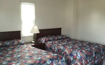 Photo 3 - Point 1 Motel