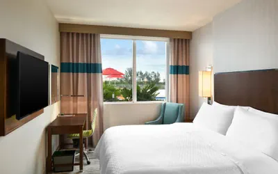 Photo 5 - Four Points by Sheraton Coral Gables