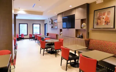 Holiday Inn Express & Suites Plymouth - Ann Arbor Area by IHG