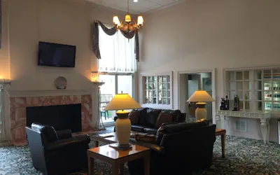Photo 3 - Economy Inn & Suites Shreveport