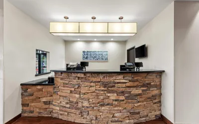 Photo 3 - MainStay Suites Lufkin