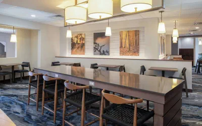 Photo 4 - Fairfield Inn & Suites by Marriott Santa Cruz, CA