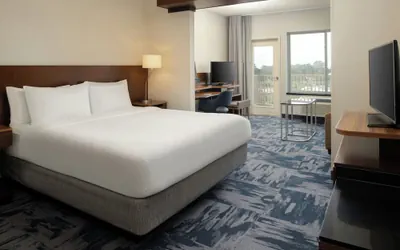 Photo 5 - Fairfield Inn & Suites by Marriott Santa Cruz, CA