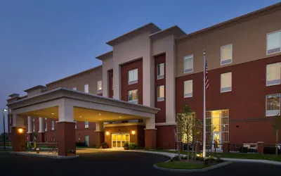 Photo 2 - Hampton Inn & Suites Syracuse/Carrier Circle