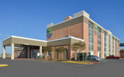 Photo 2 - Holiday Inn Express & Suites Shreveport - Downtown by IHG