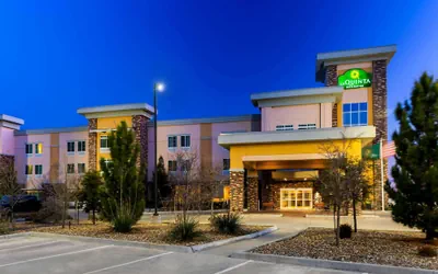 Photo 2 - La Quinta Inn & Suites by Wyndham Monahans