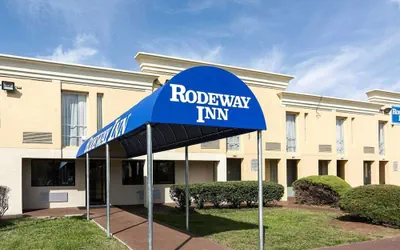 Photo 2 - Rodeway Inn Joint Base Andrews Area