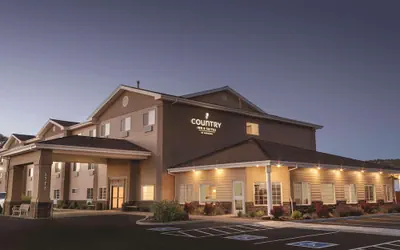 Photo 2 - Country Inn & Suites by Radisson, Prineville, OR