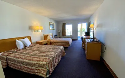 Photo 2 - Royal Inn