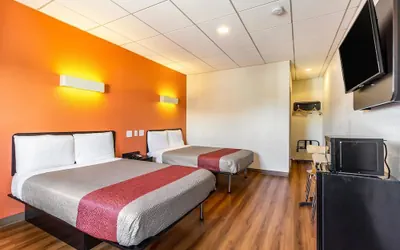 Photo 5 - Motel 6 Elizabeth, NJ - Newark Liberty Intl Airport