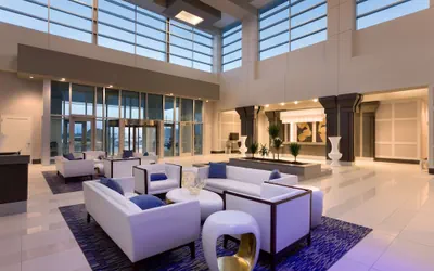 Photo 4 - Embassy Suites by Hilton Kansas City Olathe