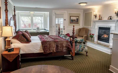 Photo 2 - Goldmoor Inn