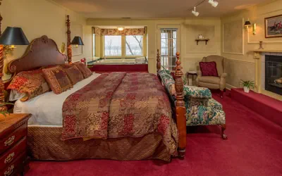 Photo 4 - Goldmoor Inn
