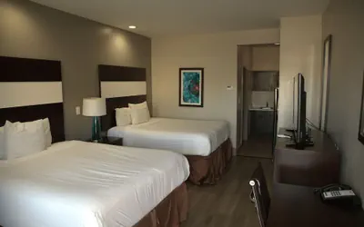 Photo 4 - Days Inn & Suites by Wyndham Katy