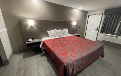 Photo 2 - SimpleStay Suites - San Bernardino