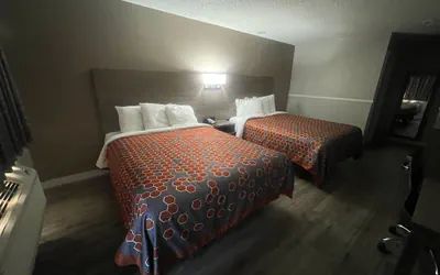 Photo 4 - SimpleStay Suites - San Bernardino