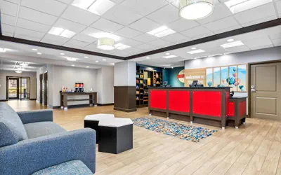 Photo 3 - Hampton Inn & Suites Claremore