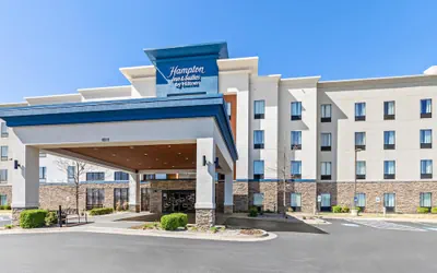 Photo 2 - Hampton Inn & Suites Claremore