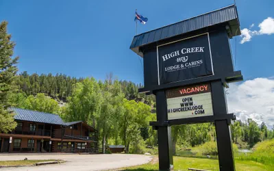 Photo 2 - High Creek Lodge & Cabins