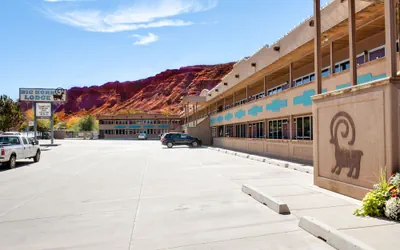 Photo 2 - Big Horn Lodge