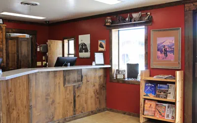Photo 4 - Bowen Motel
