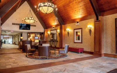 Photo 2 - Odawa Hotel