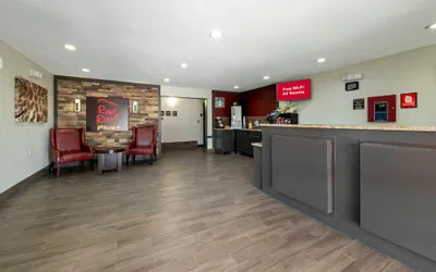 Photo 5 - Red Roof Inn PLUS+ Huntsville