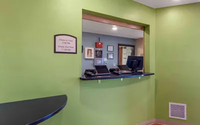 Photo 3 - Extended Stay America Select Suites - Colorado Springs