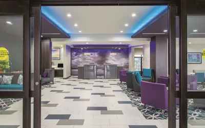 Photo 3 - La Quinta Inn & Suites by Wyndham Enid