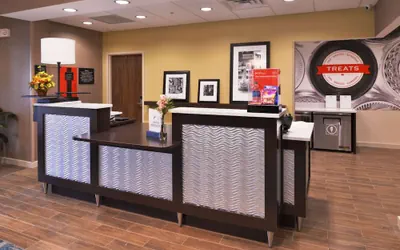 Photo 3 - Hampton Inn Leavenworth