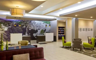 Photo 4 - La Quinta Inn & Suites by Wyndham Cedar City