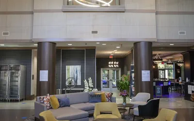 Photo 4 - Crowne Plaza Shenandoah - Woodlands Area by IHG