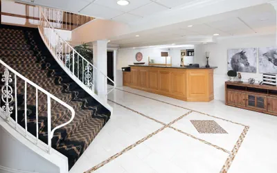Photo 3 - Red Lion Inn & Suites Auburn