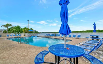 Photo 5 - Bahia Waterview Suite Pool Tennis Beach Fishing