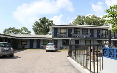 Photo 2 - Dunedin Cove Motel