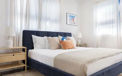 Photo 2 - Ocean Park 1BD-1BA-Pool Walktobeach -V
