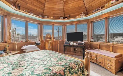 Photo 4 - Red Barn Village Apartments