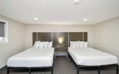 Photo 3 - Settle Inn