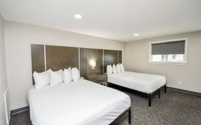 Photo 4 - Settle Inn