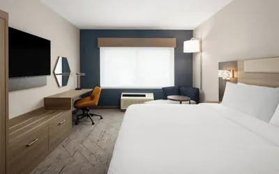 Photo 5 - Holiday Inn Express And Suites Anchorage Midtown by IHG